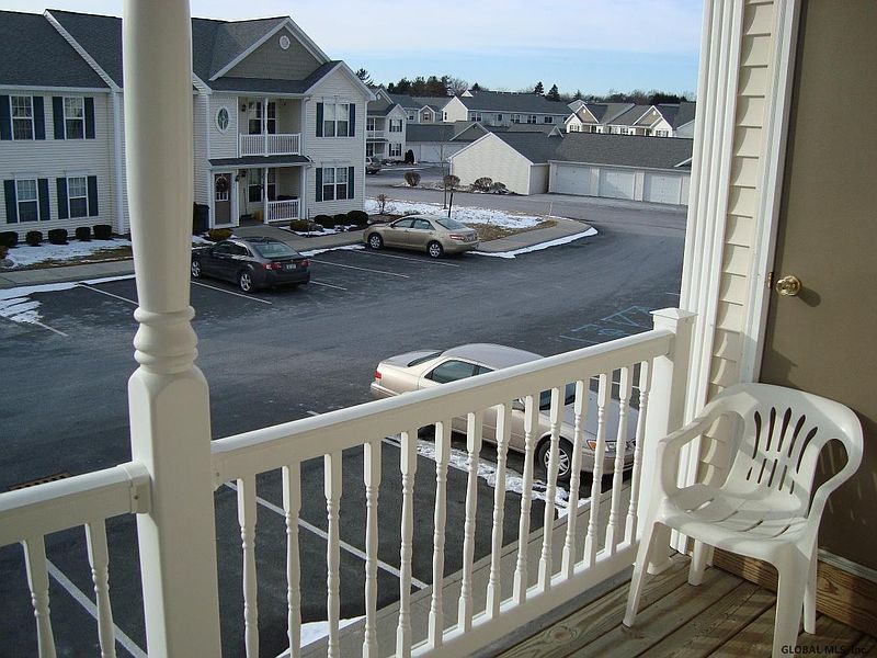 3rd image of 72 MORNING GLORY Way