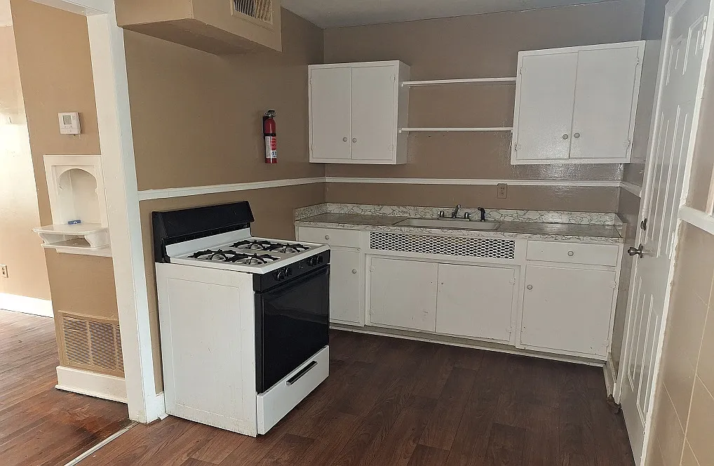 2 bed, 806 sqft, $650 — Photo 3