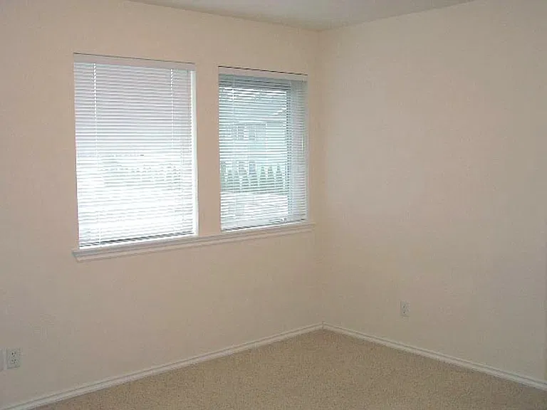 358 E Bellis Fair Pkwy #101 — Photo 5