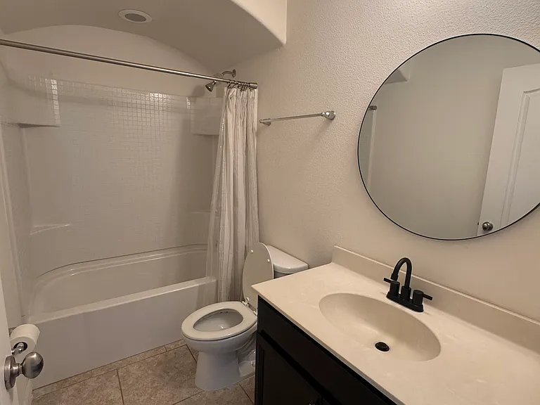 101 Misty Glen Ln — Photo 15