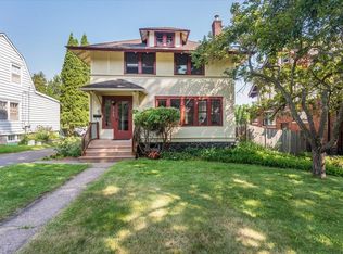 2108 Lakeview Dr, Duluth, MN 55803