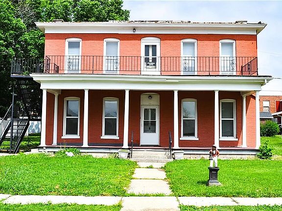 4th image of 106 Prospect St