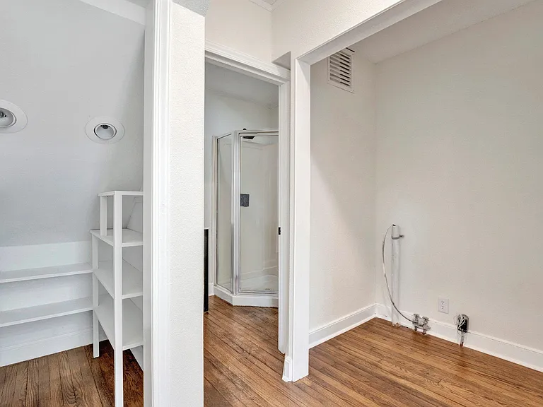 3780 Shirlwood Ave — Photo 16
