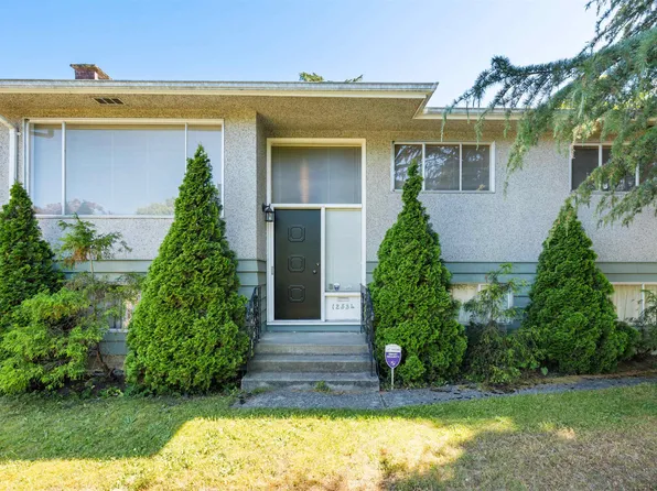 12534 Grove Cres, Surrey, BC V3V 2L7