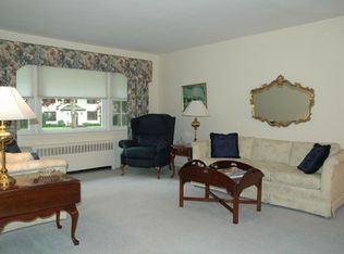 85 Somerset Ave, Garden City, NY 11530