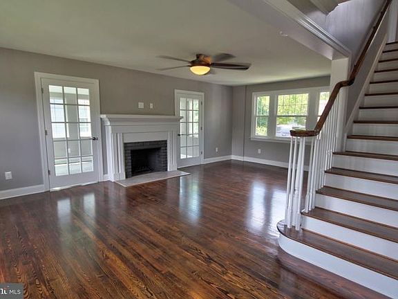 5th image of 516 N Delsea Dr