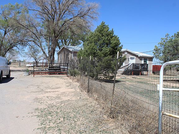 4th image of 406 E Abrahames Rd