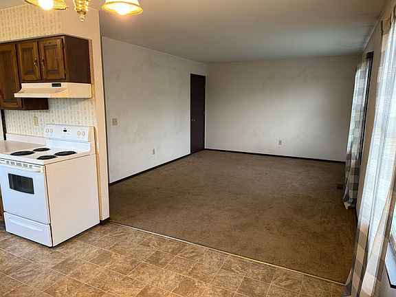 5th image of 407 Locust St #B