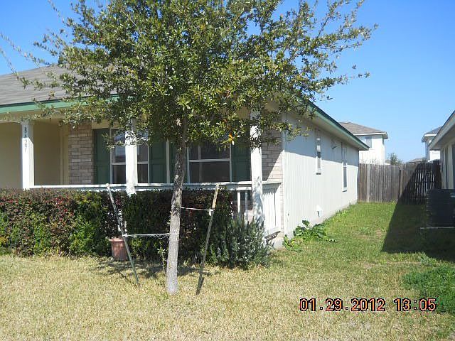 2nd image of 8427 Trumpet Cir