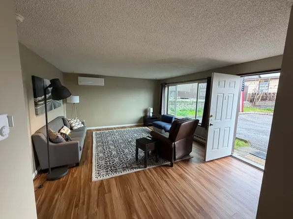 416 4th St APT 1, Wenatchee, WA 98801