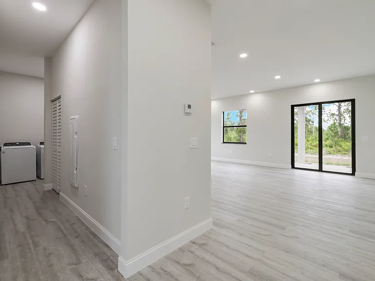 1213 County St E — Photo 21