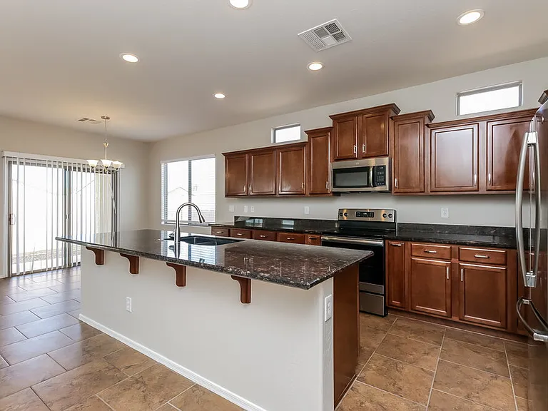 38514 N Navarro Dr — Photo 7