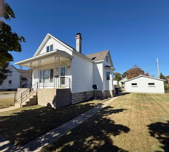 1012 11th Ave, Menominee, MI, 49858