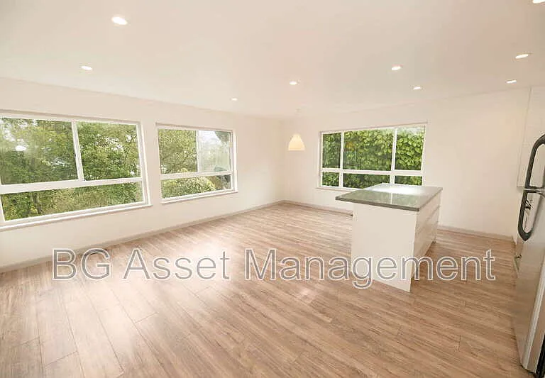50 Frey Pl #12 — Photo 2