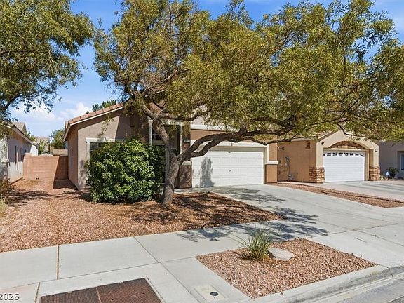 3rd image of 6018 Highland Gardens Dr