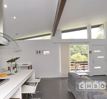 A mid-century Modern Gem - near SoCo and downtown.