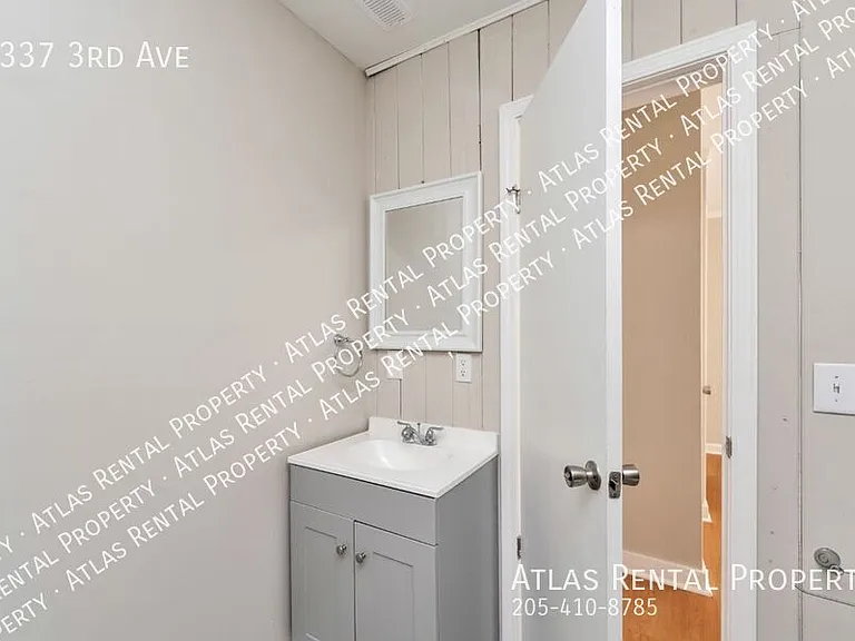 9337 3rd Ave — Photo 17