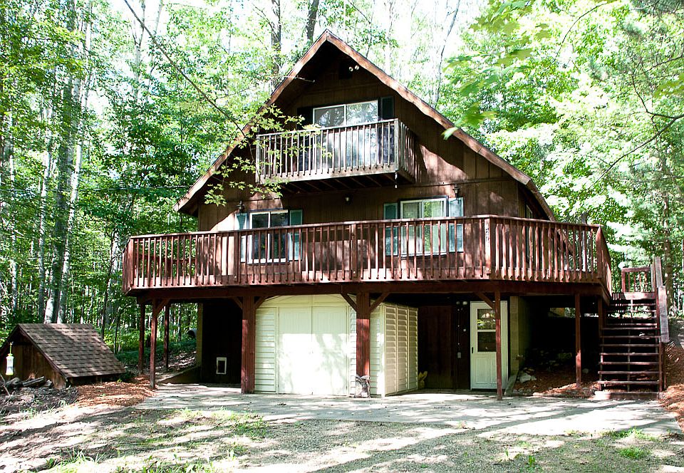 Welcome to 8276 Tanglewood!