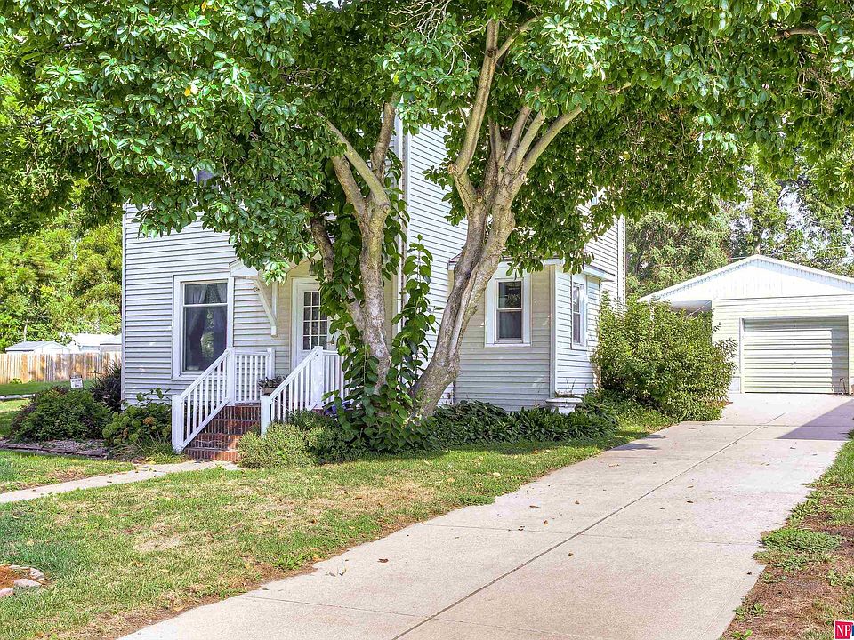 1st image of 820 Avenue C