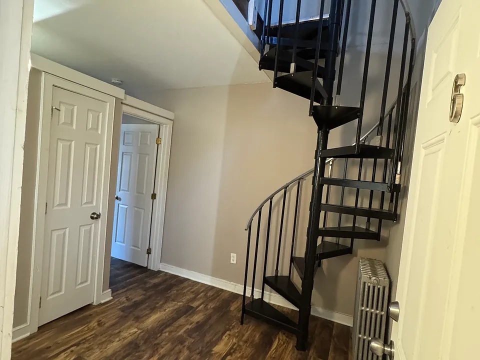 69 N Main St #6