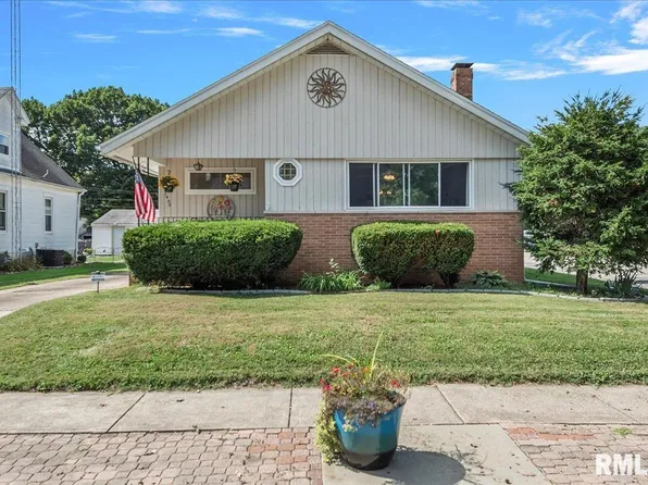1405 Monument Ave, Springfield, IL 62702