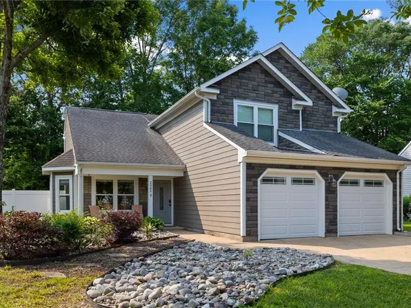 2389 Kerr Dr, Virginia Beach, VA 23454