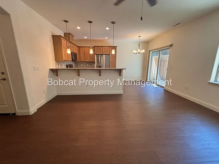 1312 Saltern Dr — Photo 7