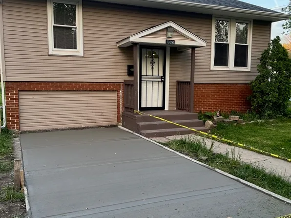 13051 S Eberhart Ave, Chicago, IL 60827