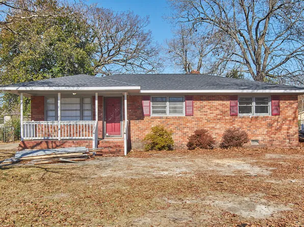 5387 S Sumac Cir, Fayetteville, NC 28304