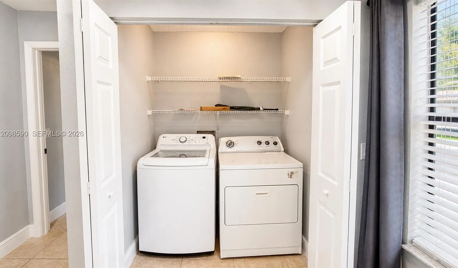 2986 S University Dr — Photo 3
