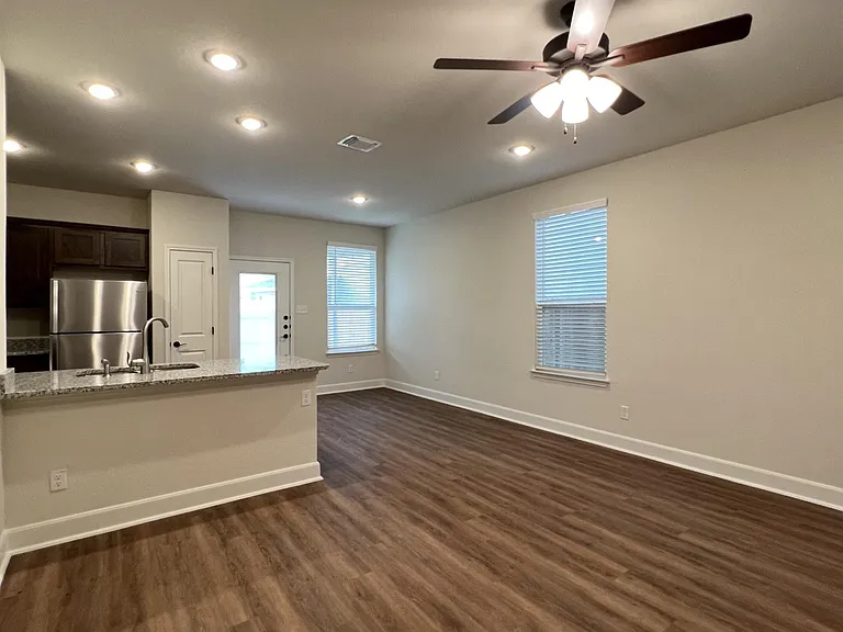 7617 Agave Bnd #102 — Photo 10