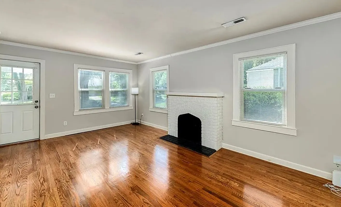 2 bed, 907 sqft, $2,150 — Photo 3