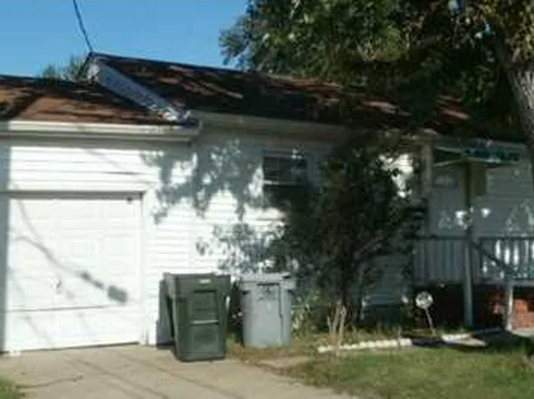 1012 Carver St, Hampton, VA 23669