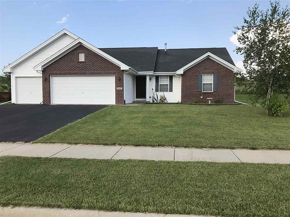 1st image of 2312 Maxine Ln