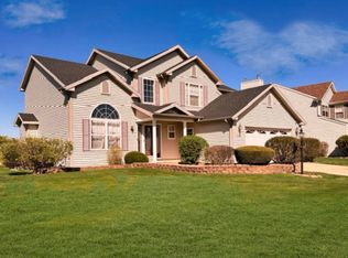 2508 Crystal Tree Dr, Champaign, IL 61822