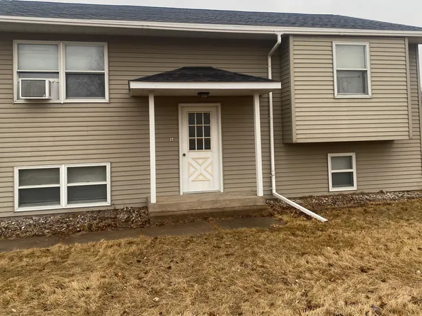 207 W Graham St #1, Roberts, WI 54023