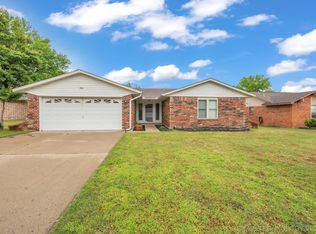 200 Gawf Ln, Muskogee, OK 74403