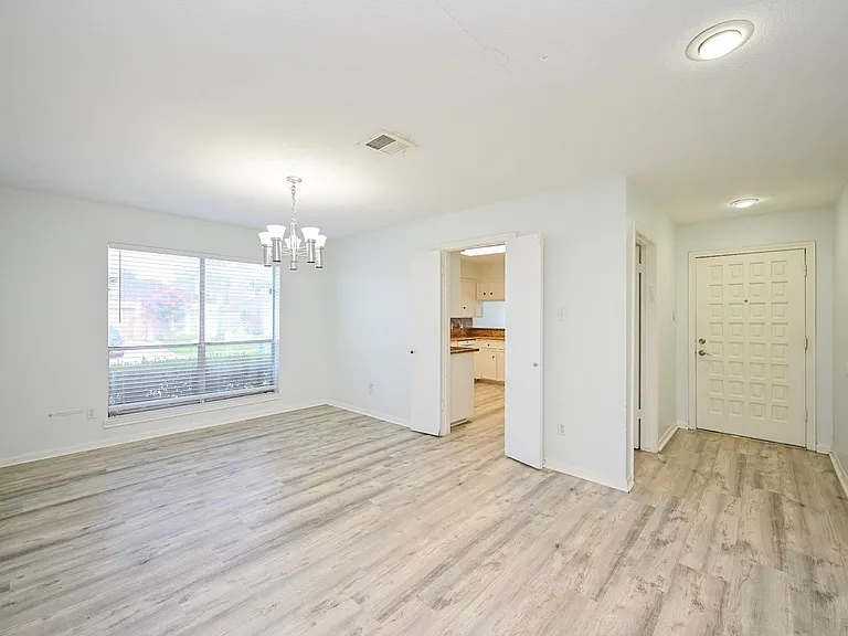 7735 Quail Meadow Dr — Photo 7