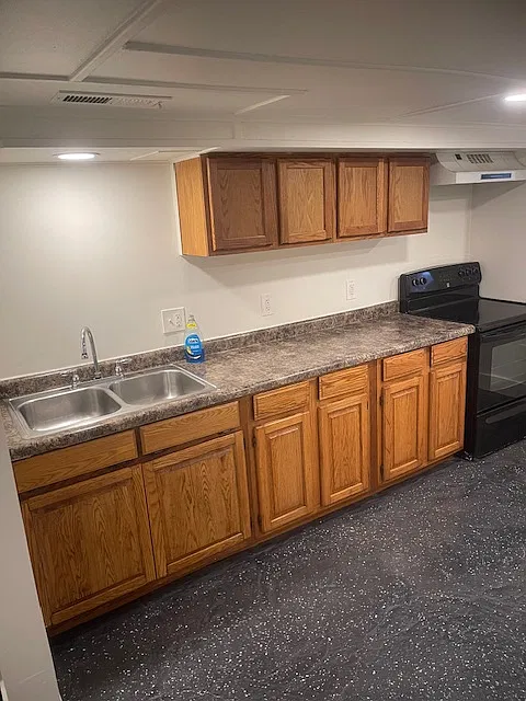 Studio, $775 — Photo 4