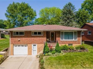 318 Patterson Ln, Weirton, WV 26062