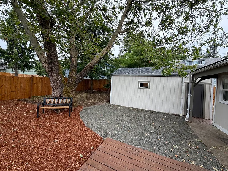50 E 31st Ave — Photo 33