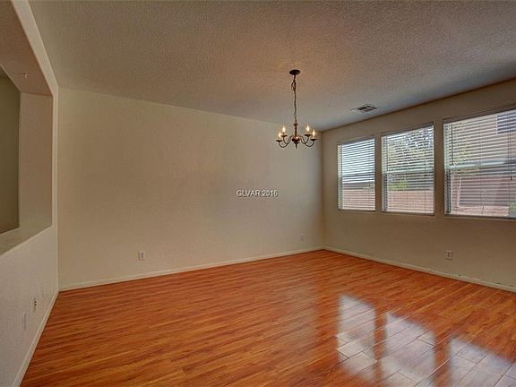 5th image of 779 Trumpington Ct