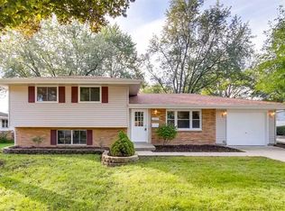 1313 Norwell Ln, Schaumburg, IL 60193