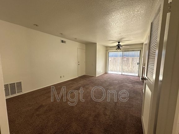 4th image of 7575 Skyview Rd