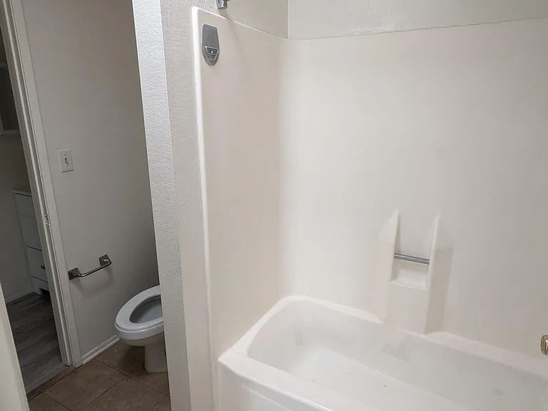 16961 Green Ln #5 — Photo 6