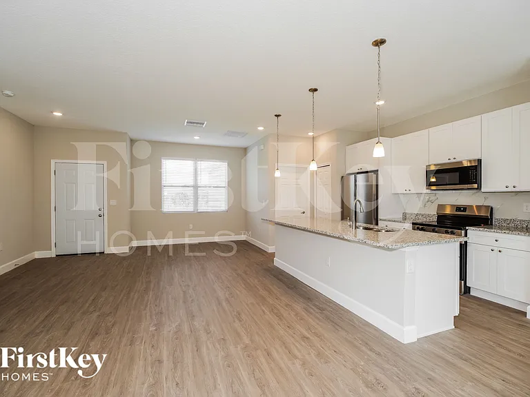 1023 Garvey Rd SW — Photo 2