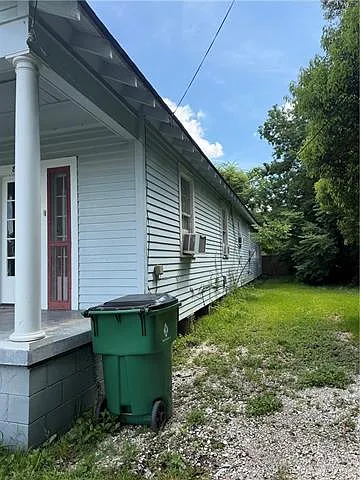 819 Governor Hall St — Photo 3