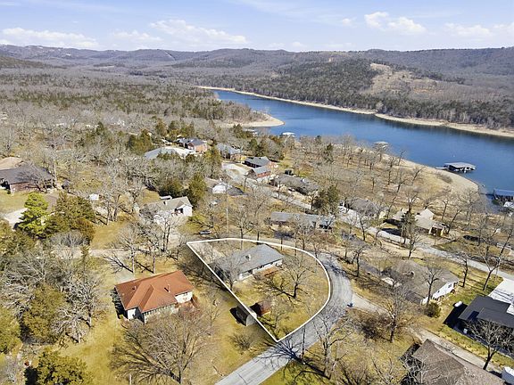 2nd image of 120 Oak Drive