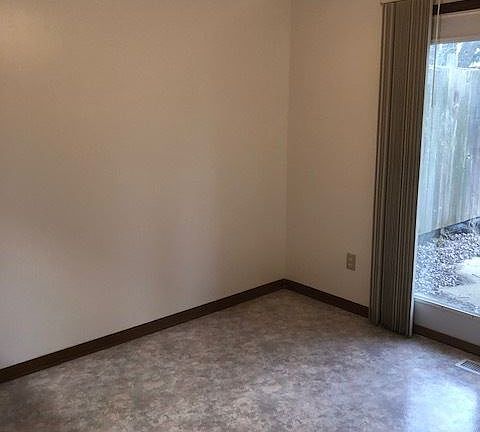 3rd image of 9864 Mandel Dr