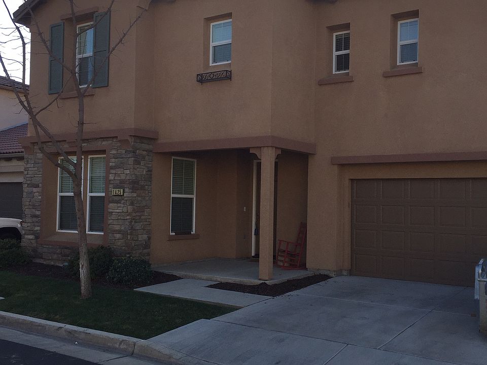 1st image of 1425 N Oliveto Ct